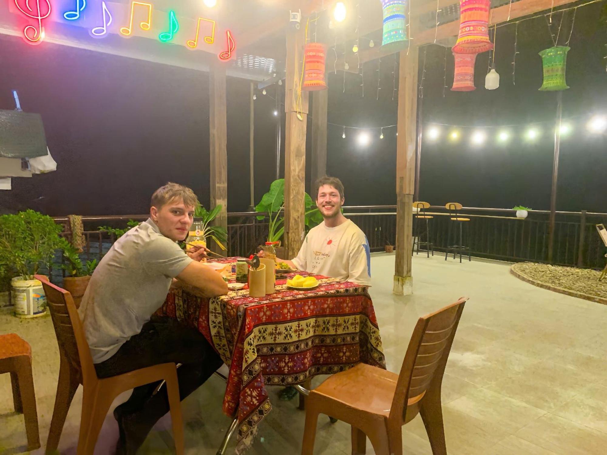 Duy Tuyen Ba Be Homestay Free Bbq Bac Kan Buitenkant foto